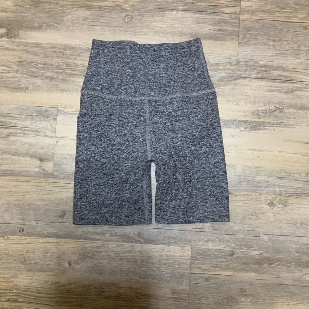 Beyond Yoga Heather Gray High-Waist Bike Shorts - Picture 1 of 4